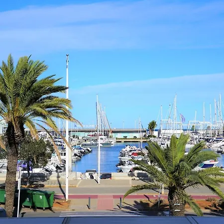 Elegante Frente Al Puerto De * デニア