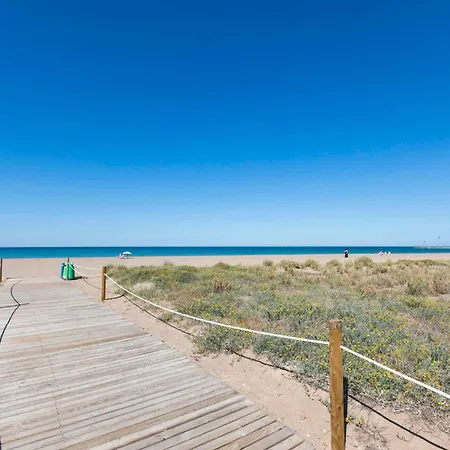 Elegante Frente Al Puerto De デニア